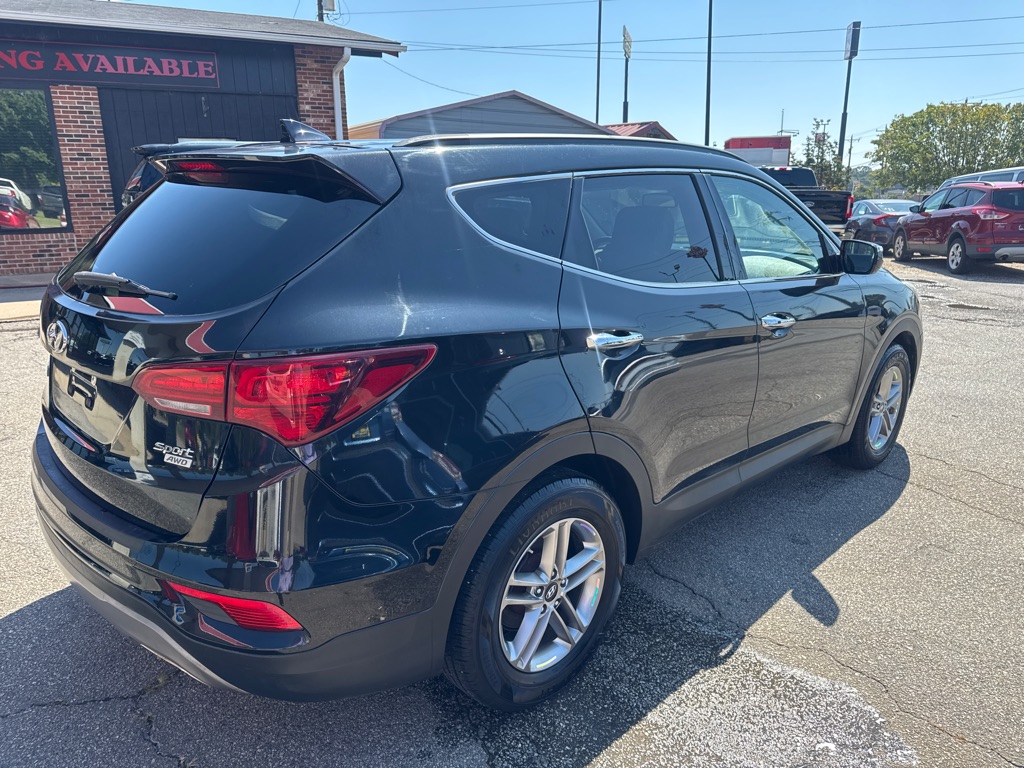 Photo 4 of this HYUNDAI SANTA FE SPORT