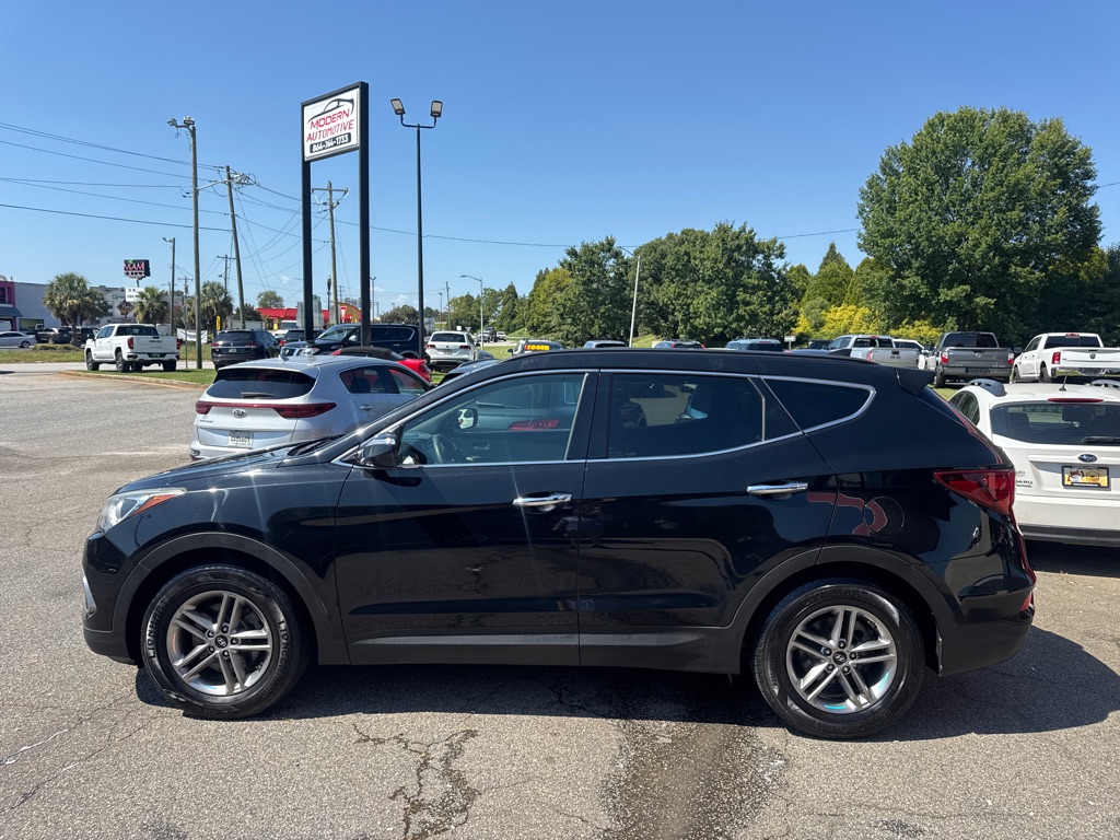 Photo 2 of this HYUNDAI SANTA FE SPORT