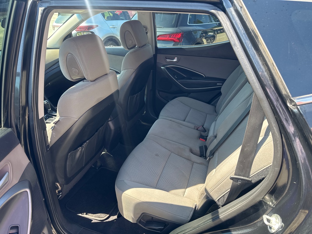 Photo 6 of this HYUNDAI SANTA FE SPORT
