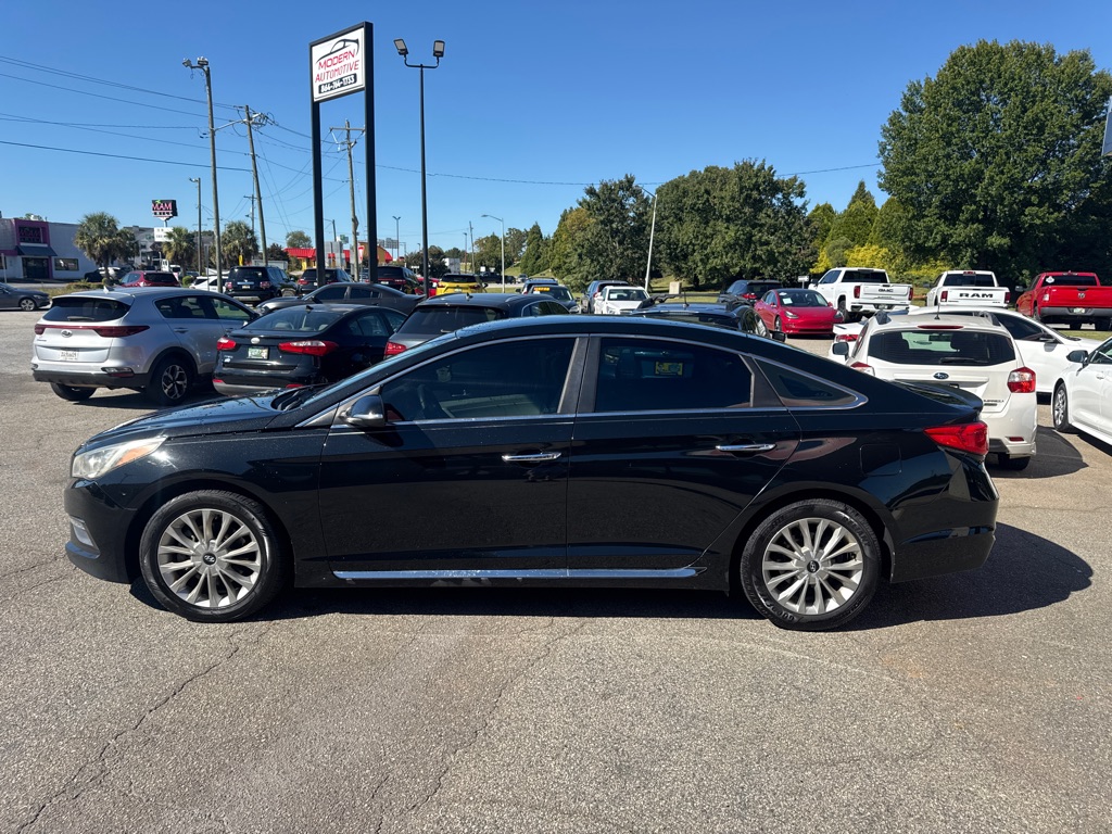Photo 2 of this HYUNDAI SONATA