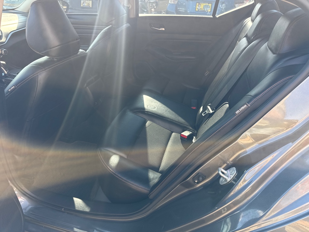 Photo 8 of this NISSAN ALTIMA