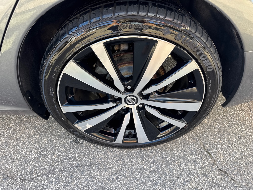Photo 10 of this NISSAN ALTIMA