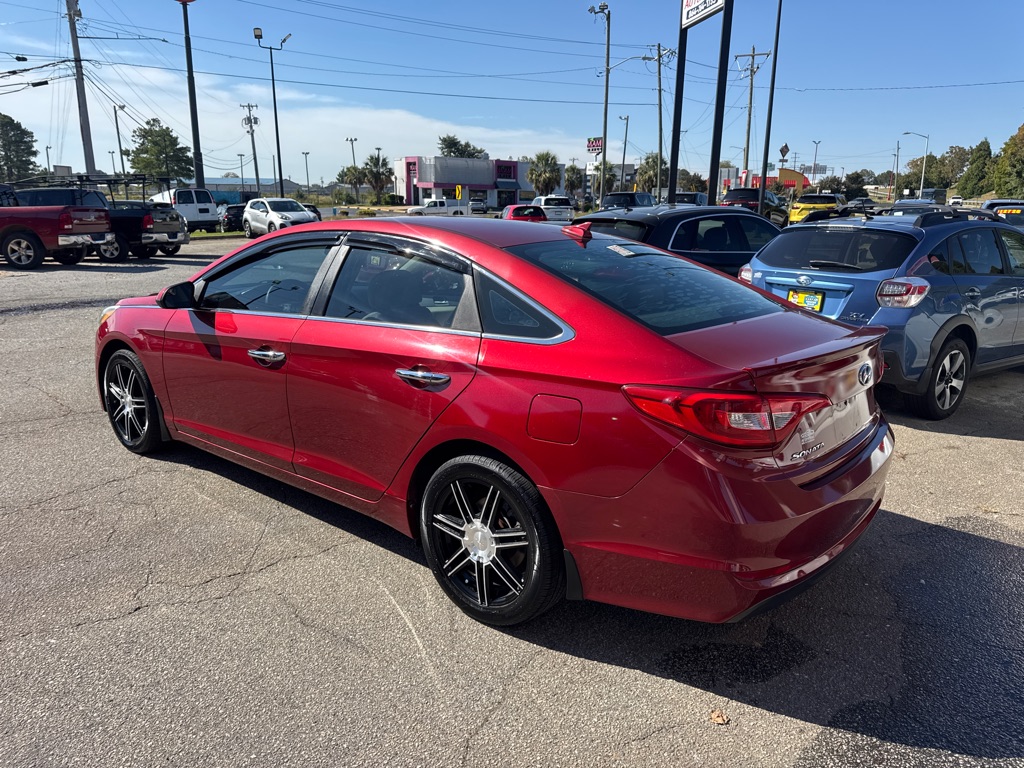 Photo 3 of this HYUNDAI SONATA