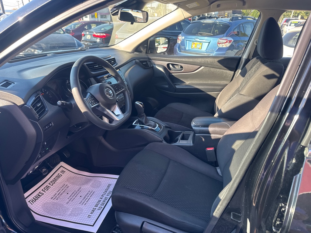 Photo 7 of this NISSAN ROGUE SPORT