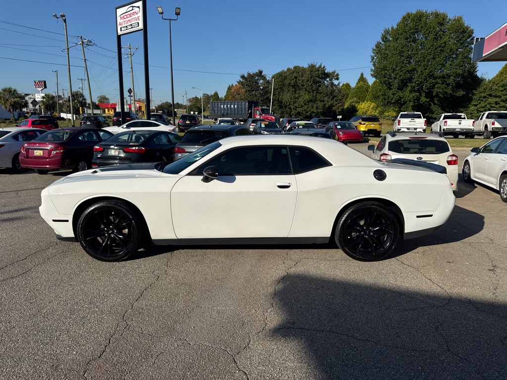 Photo 2 of this DODGE CHALLENGER