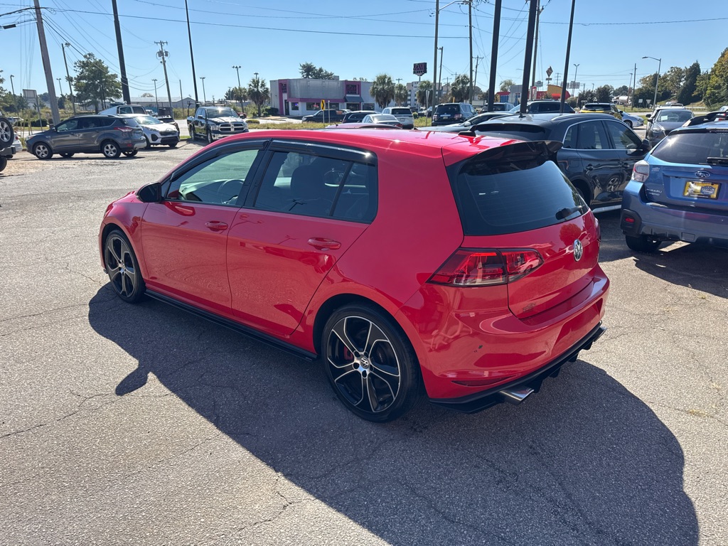 Photo 3 of this VOLKSWAGEN GTI