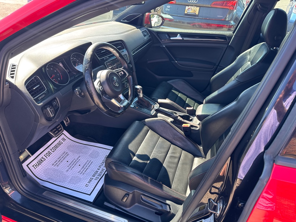 Photo 7 of this VOLKSWAGEN GTI