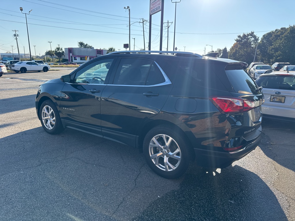 Photo 3 of this CHEVROLET EQUINOX