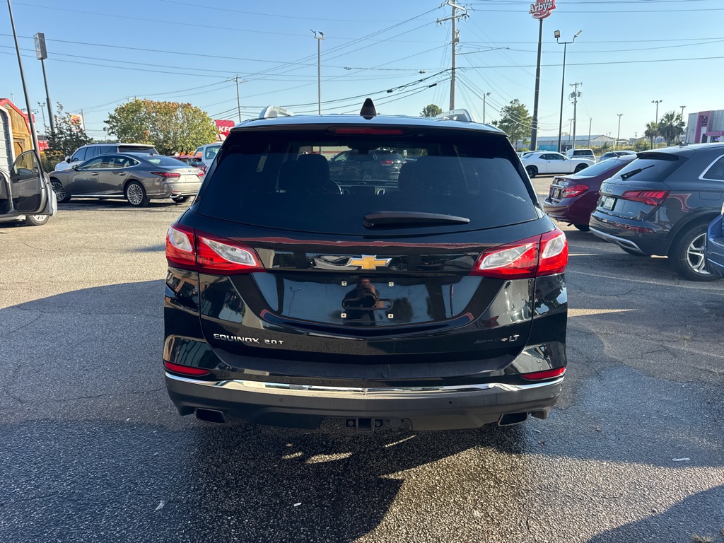 Photo 4 of this CHEVROLET EQUINOX