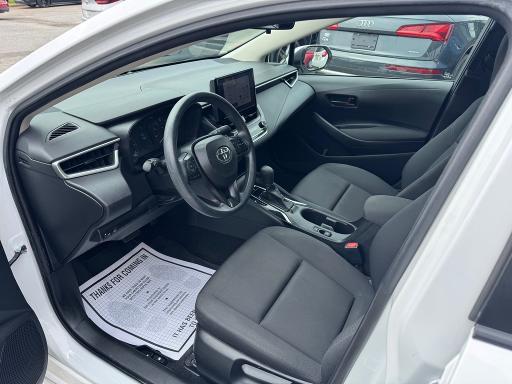 Photo 7 of this TOYOTA COROLLA
