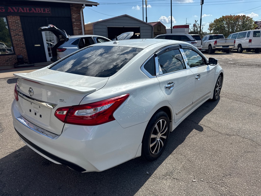 Photo 5 of this NISSAN ALTIMA