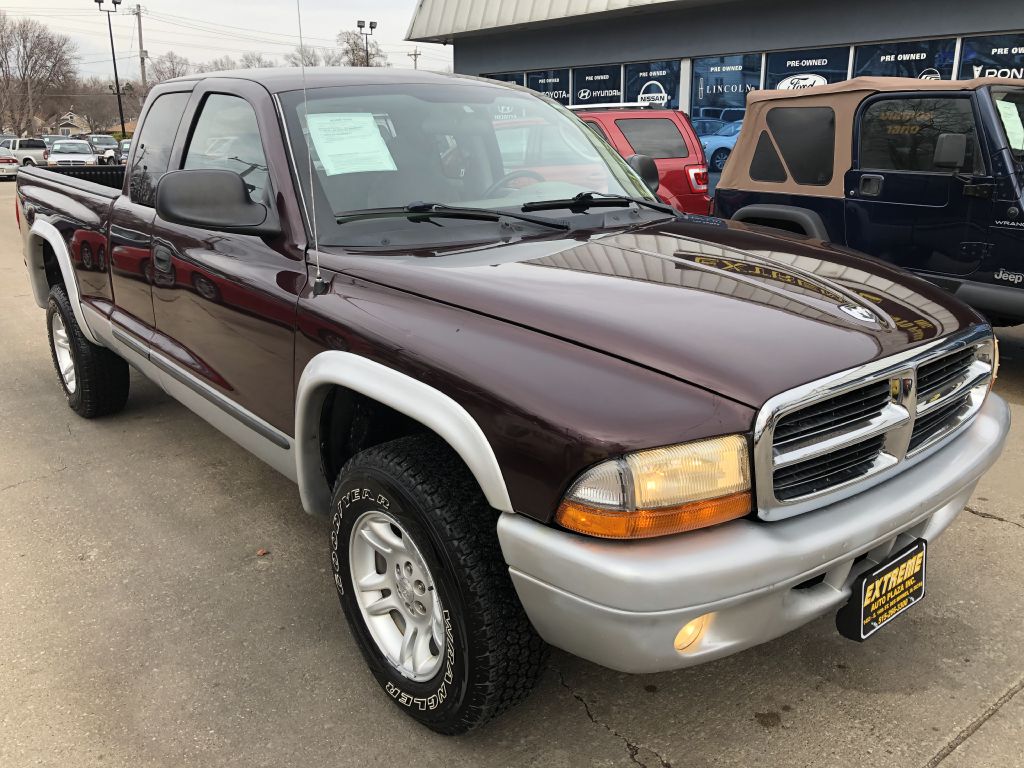 Red (Burgundy) 2004 Dodge Dakota Pickup Truck Four-Wheel Drive Automatic