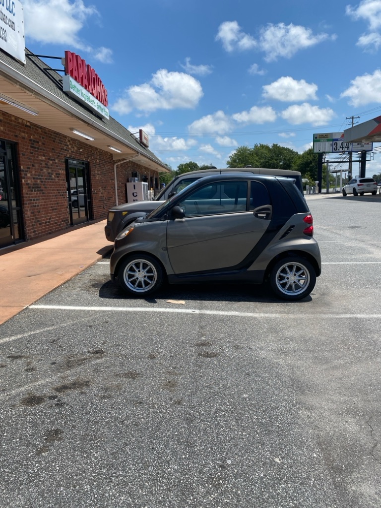 Photo 2 of this SMART FORTWO