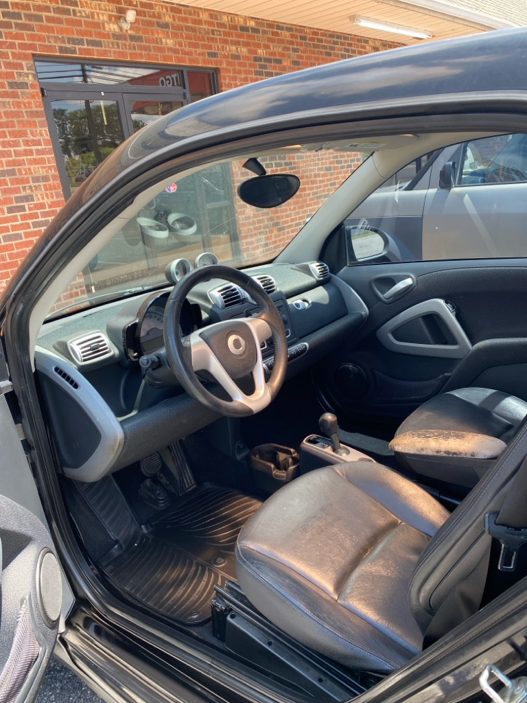 Photo 4 of this SMART FORTWO