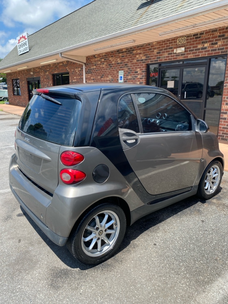 Photo 3 of this SMART FORTWO