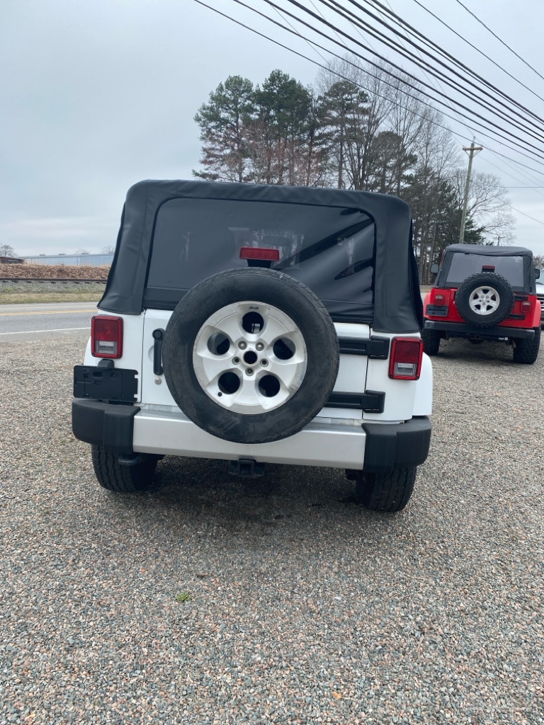 Photo 4 of this JEEP WRANGLER
