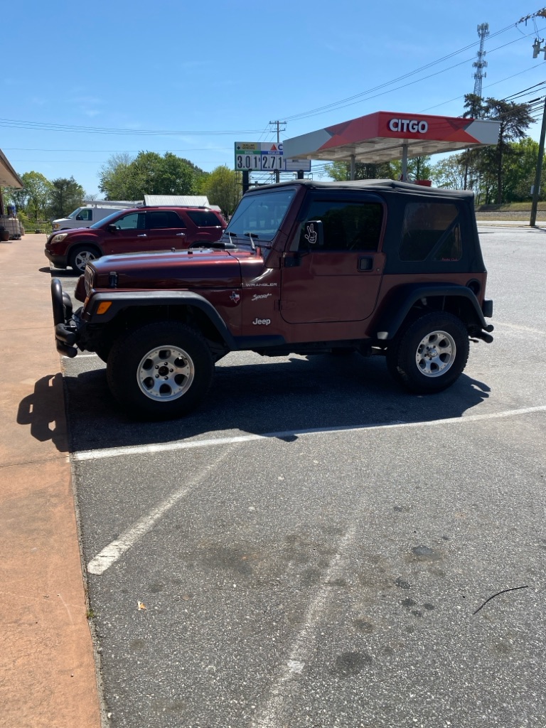 Photo 2 of this JEEP WRANGLER / TJ