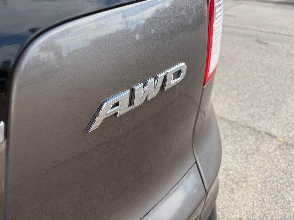 Photo 13 of this HONDA CR-V