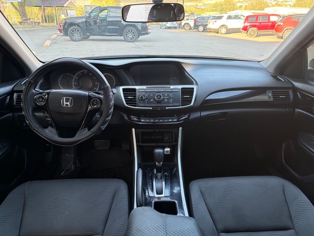 Photo 19 of this HONDA ACCORD