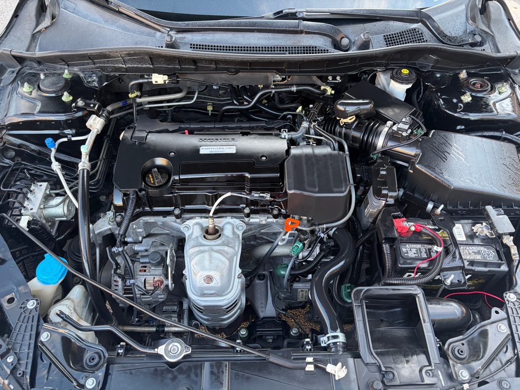 Photo 27 of this HONDA ACCORD