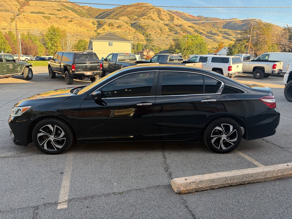 Photo 4 of this HONDA ACCORD