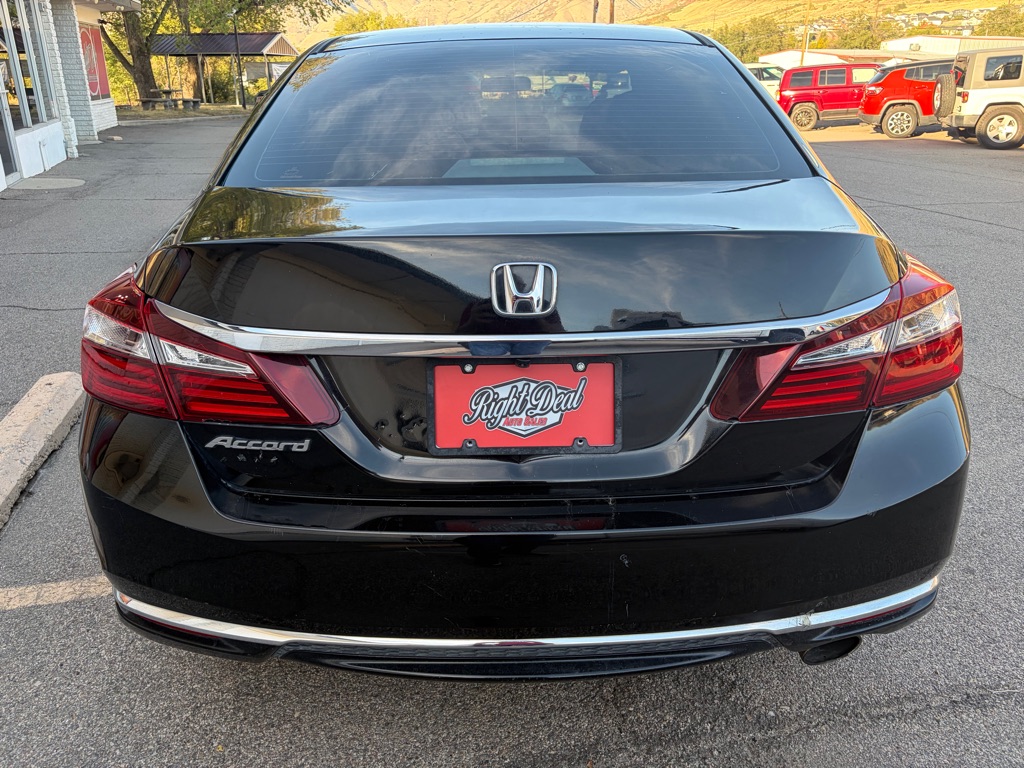 Photo 6 of this HONDA ACCORD