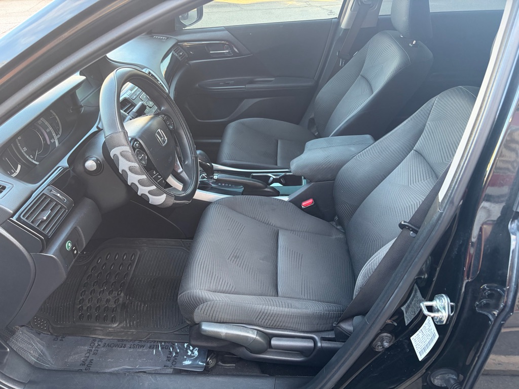 Photo 14 of this HONDA ACCORD