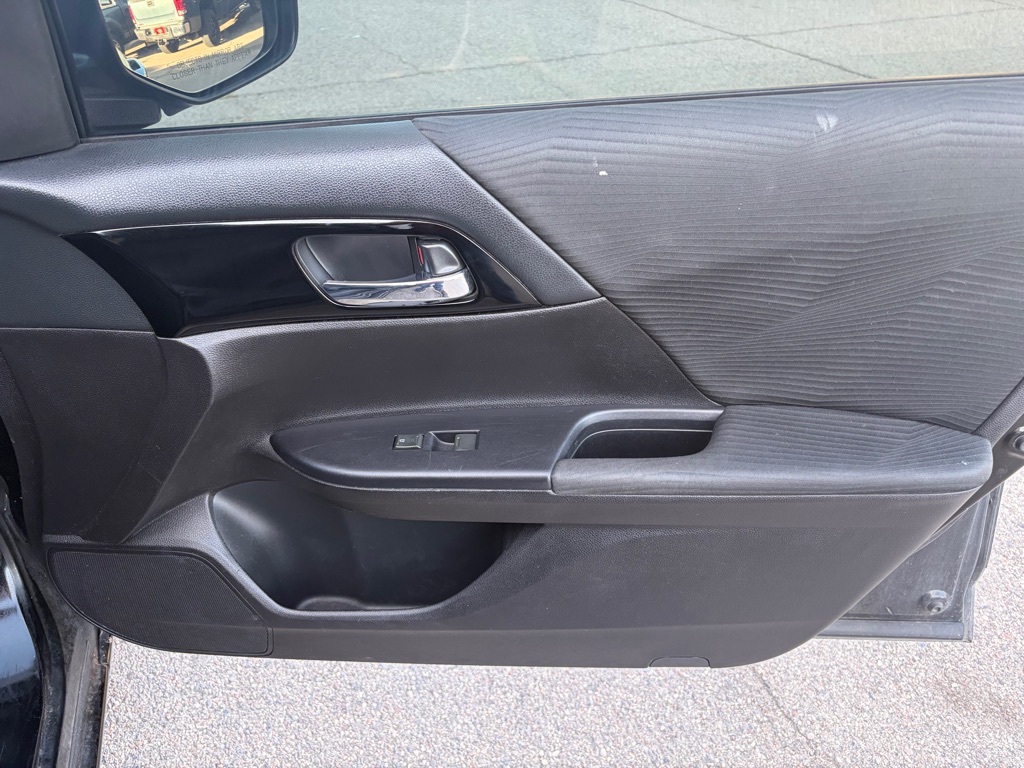 Photo 20 of this HONDA ACCORD
