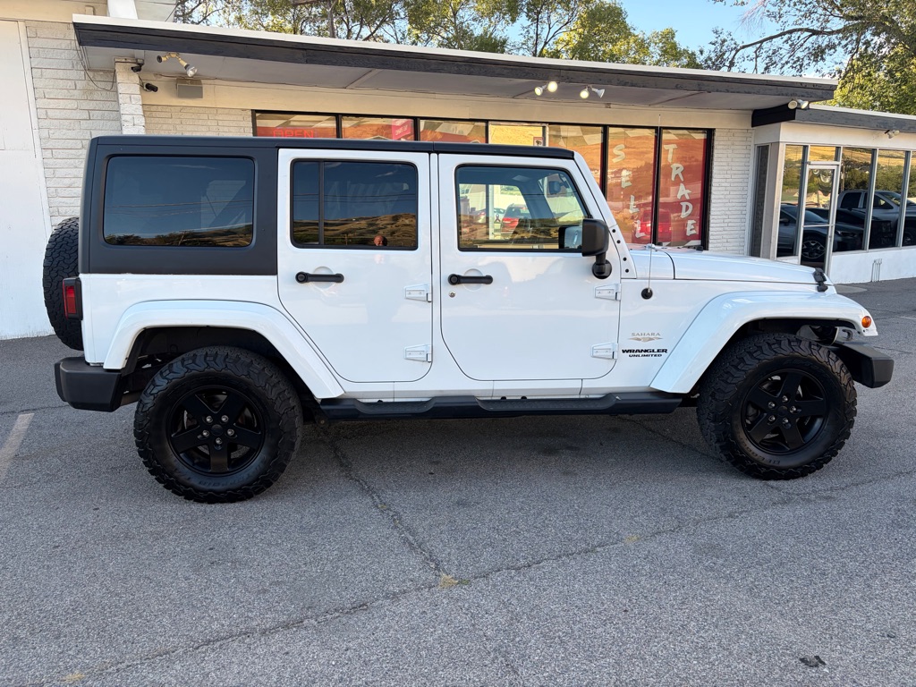 Photo 8 of this JEEP WRANGLER UNLIMI