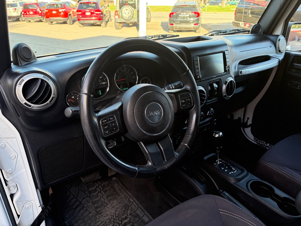 Photo 15 of this JEEP WRANGLER UNLIMI