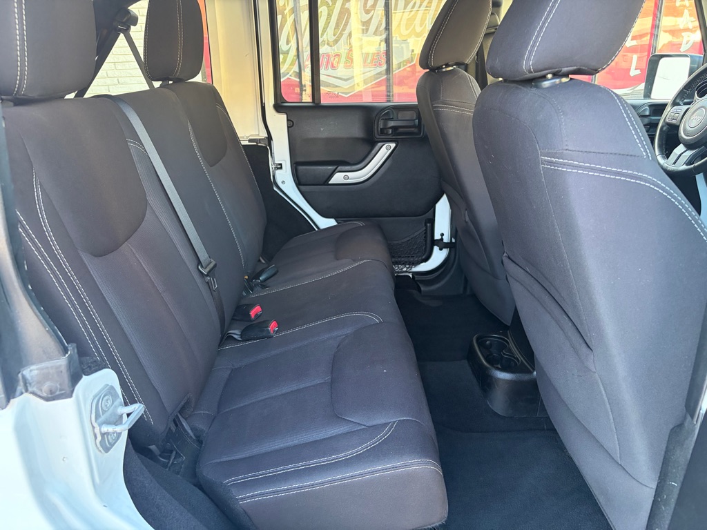 Photo 31 of this JEEP WRANGLER UNLIMI