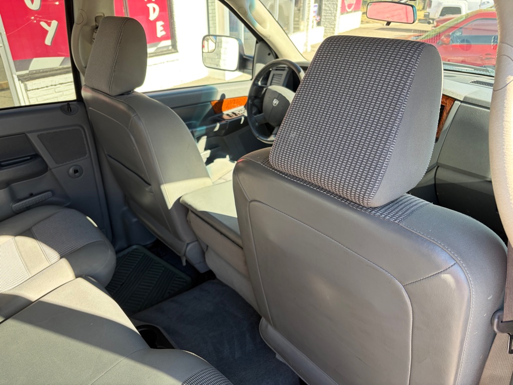 Photo 30 of this DODGE RAM 2500