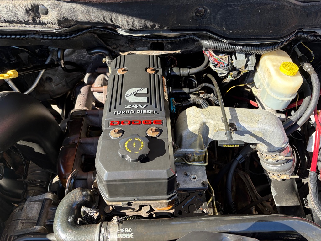 Photo 32 of this DODGE RAM 2500