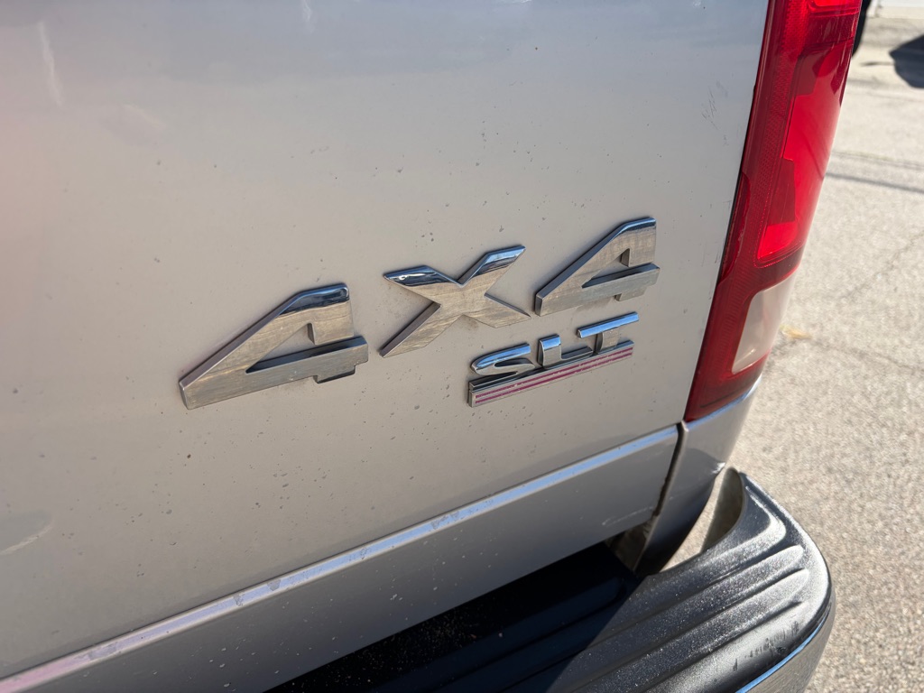 Photo 12 of this DODGE RAM 2500
