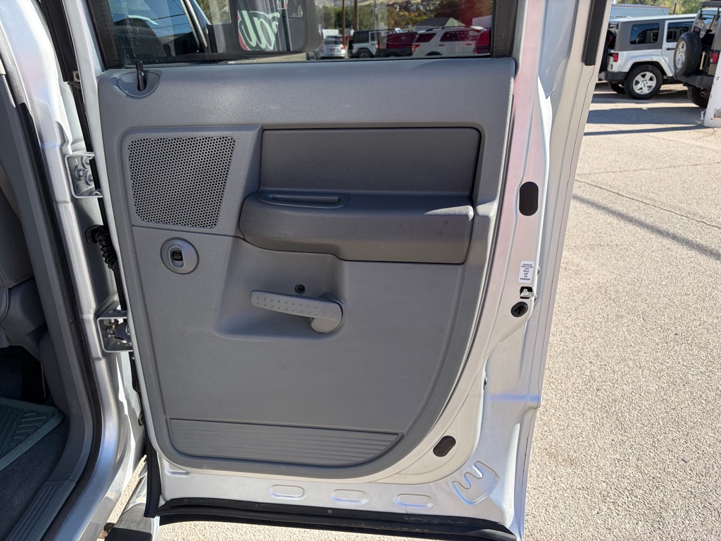 Photo 28 of this DODGE RAM 2500