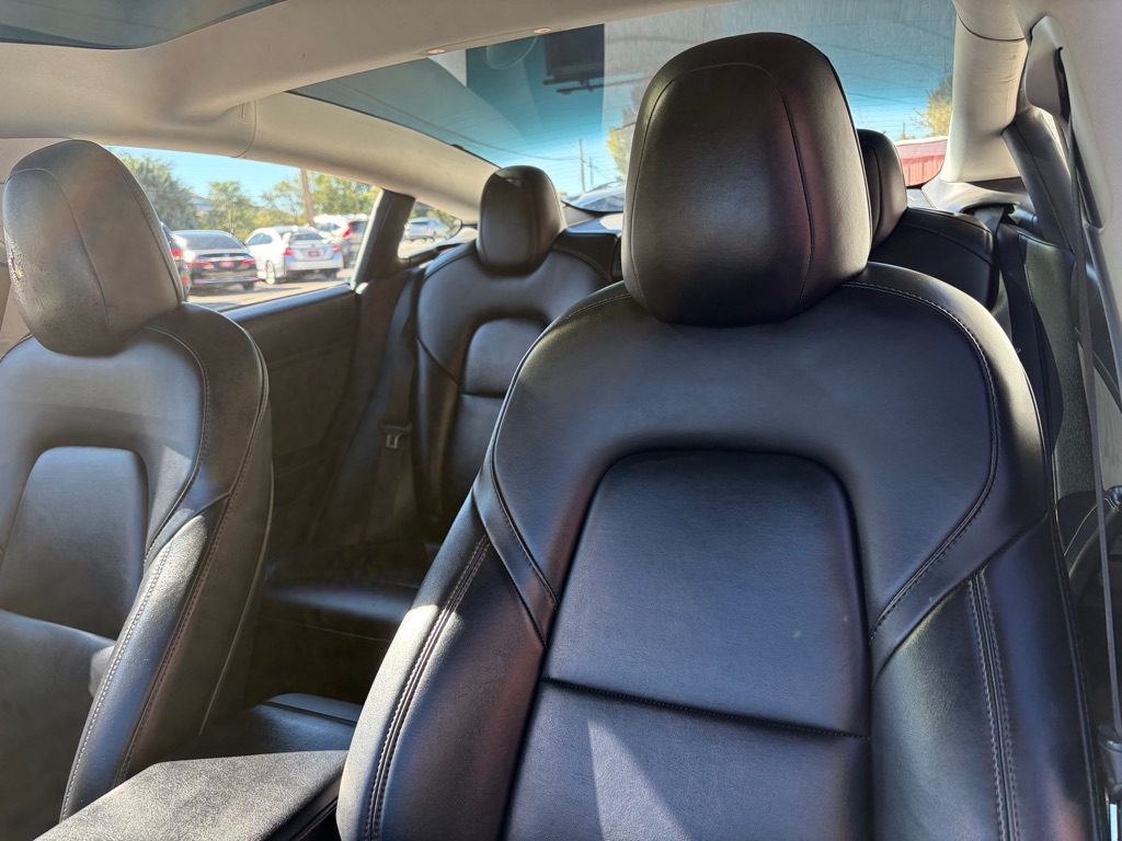 Photo 16 of this TESLA MODEL 3
