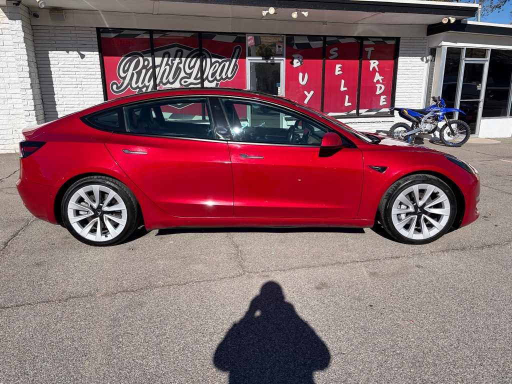 Photo 8 of this TESLA MODEL 3