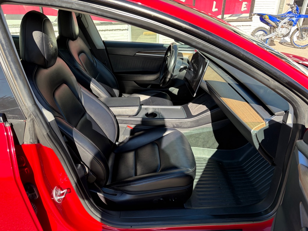 Photo 25 of this TESLA MODEL 3