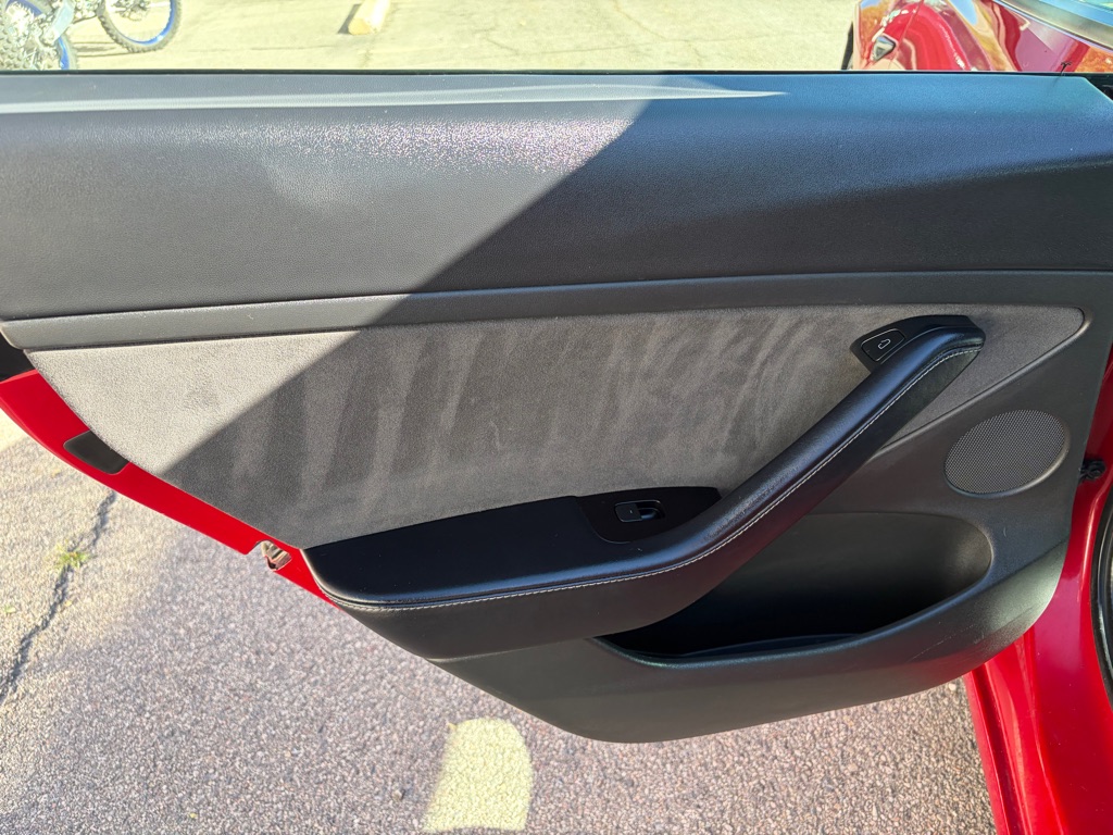 Photo 19 of this TESLA MODEL 3