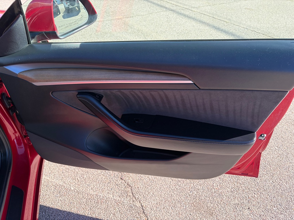 Photo 24 of this TESLA MODEL 3