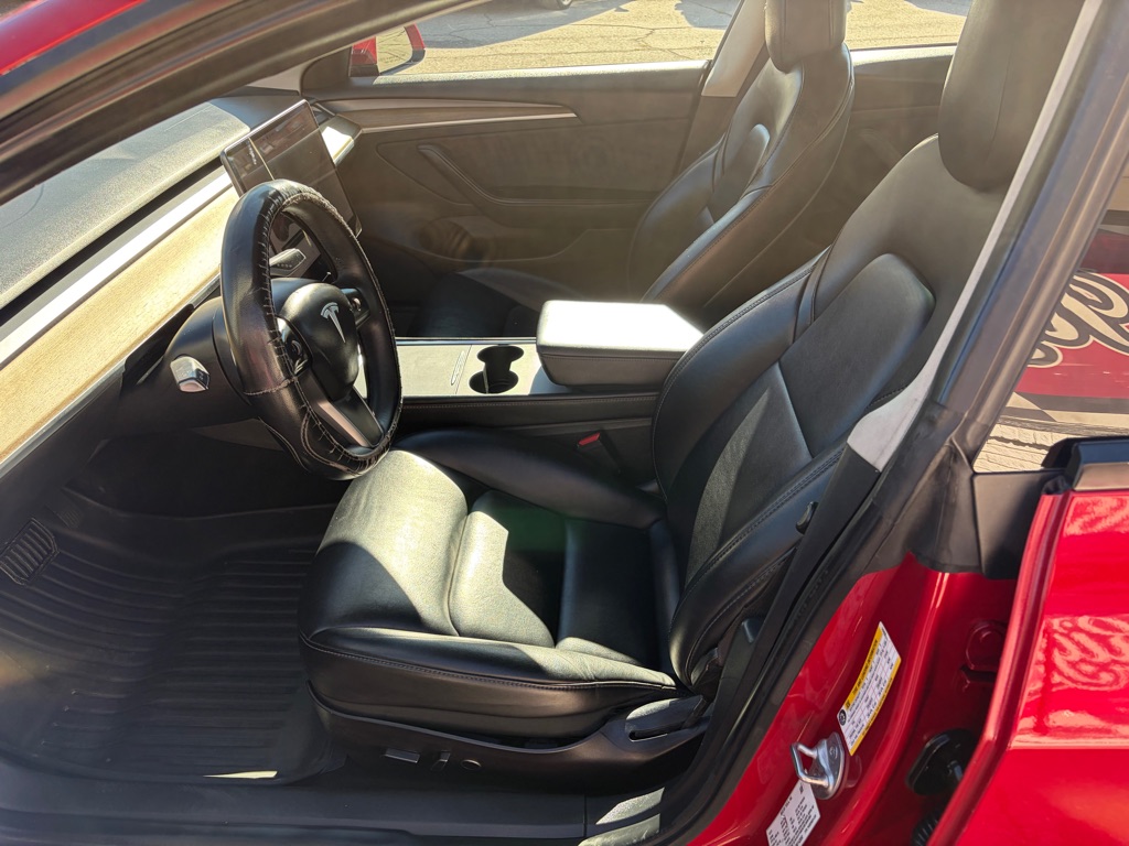 Photo 14 of this TESLA MODEL 3