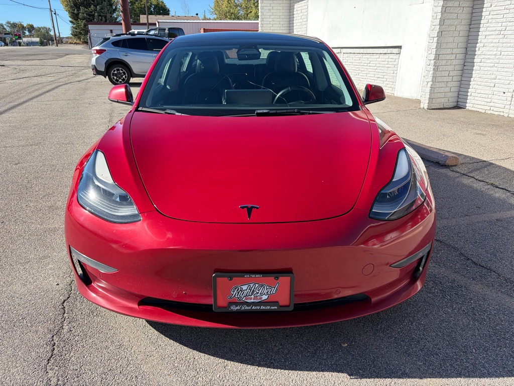 Photo 2 of this TESLA MODEL 3