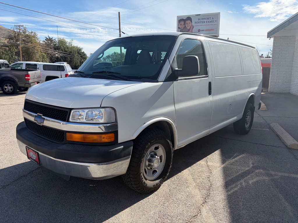 Photo 3 of this CHEVROLET EXPRESS