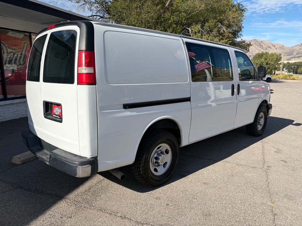 Photo 7 of this CHEVROLET EXPRESS