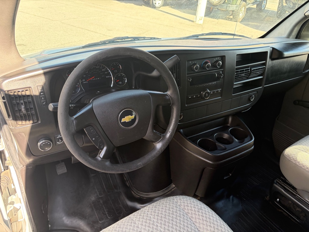 Photo 14 of this CHEVROLET EXPRESS
