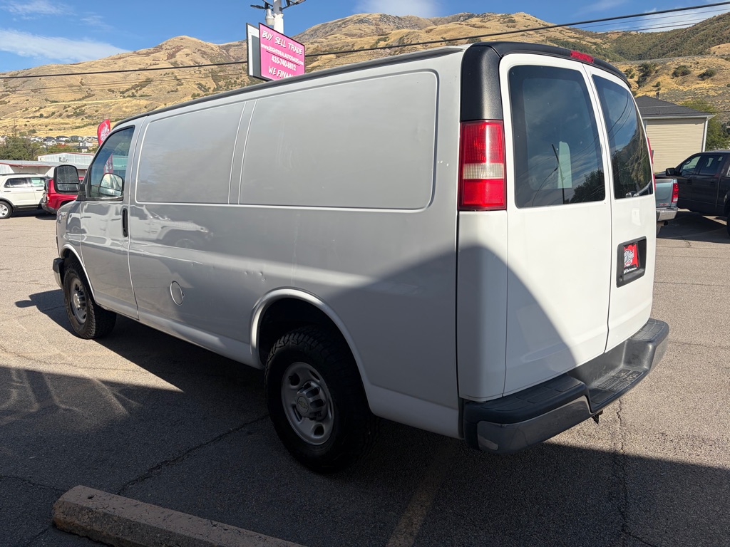Photo 5 of this CHEVROLET EXPRESS