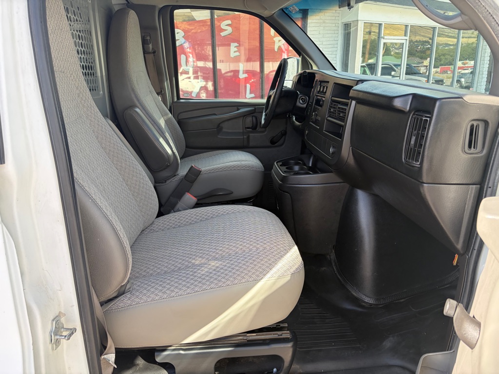 Photo 22 of this CHEVROLET EXPRESS