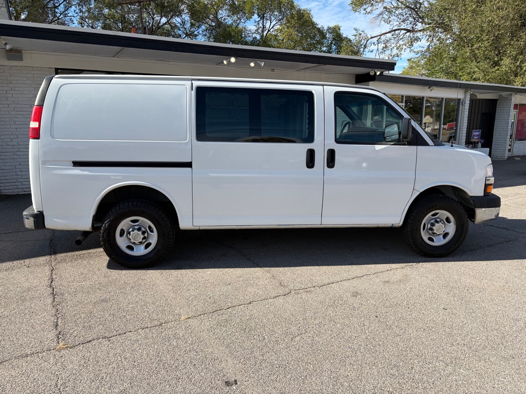 Photo 8 of this CHEVROLET EXPRESS