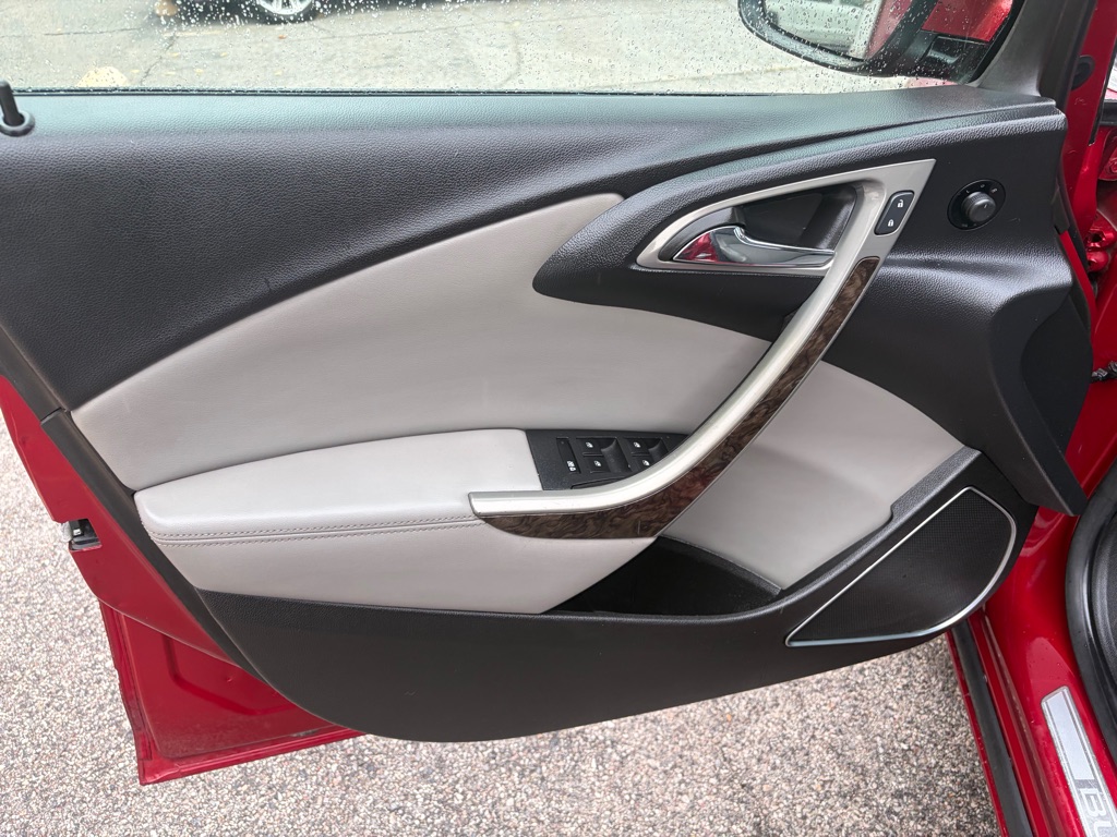 Photo 14 of this BUICK VERANO