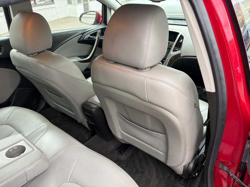 Photo 26 of this BUICK VERANO